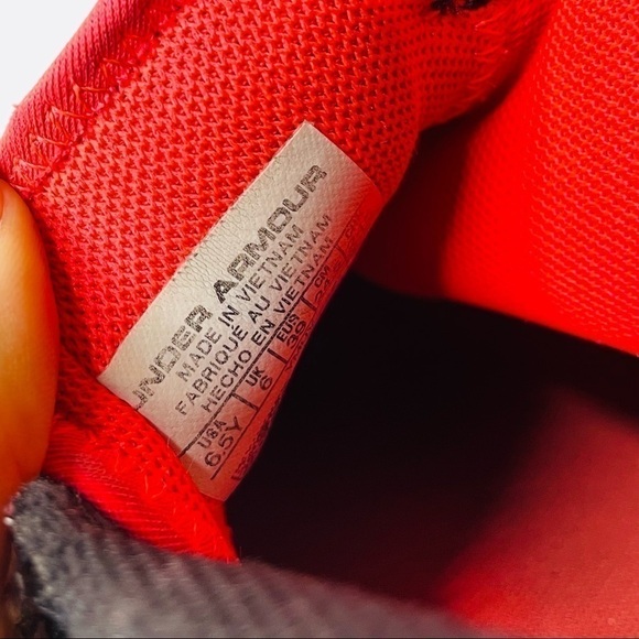 Under Armour Steph Curry HOVR Basketball Shoes - Picture 14 of 15